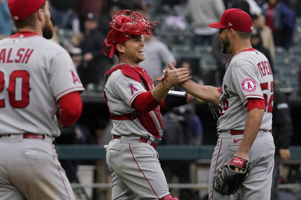 Trout HR, Lorenzen, Angels hold off Chisox; DH Ohtani exits