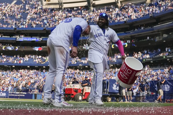 Toronto Blue Jays clinch playoff spot after losing 7-5 to Tampa Bay Rays in  10 innings, Pro National Sports