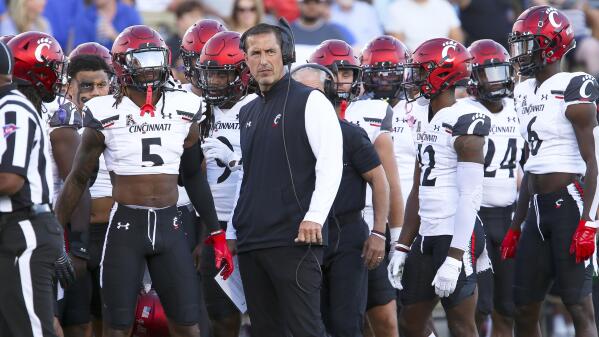 UC Bearcats football team moves up in weekly AAC power rankings