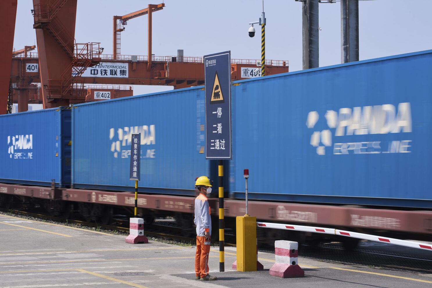 A timeline of the US-China tariff and trade spat since President Trump took office this year