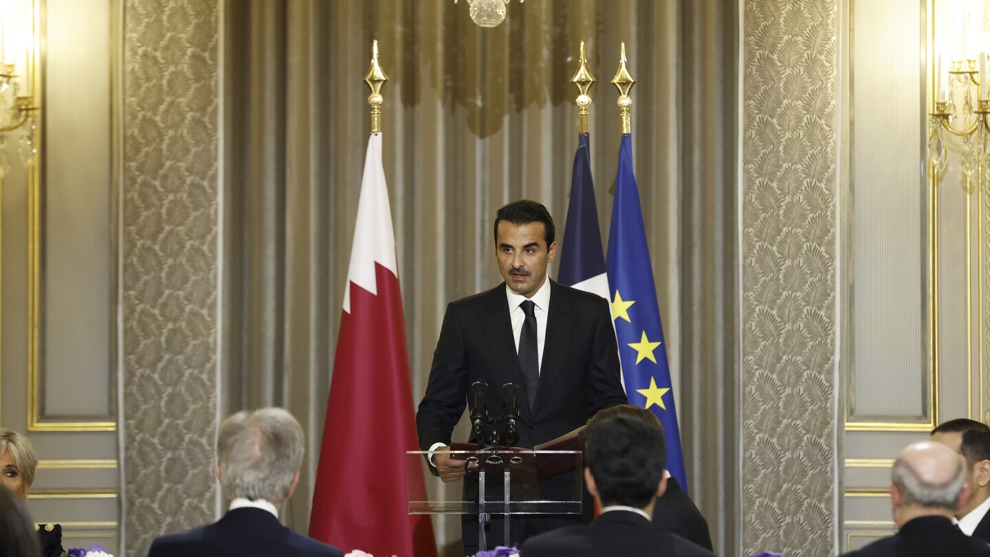 L'émir du Qatar parle d'une « course contre la montre » pour libérer les otages dans le cadre des efforts diplomatiques à Gaza