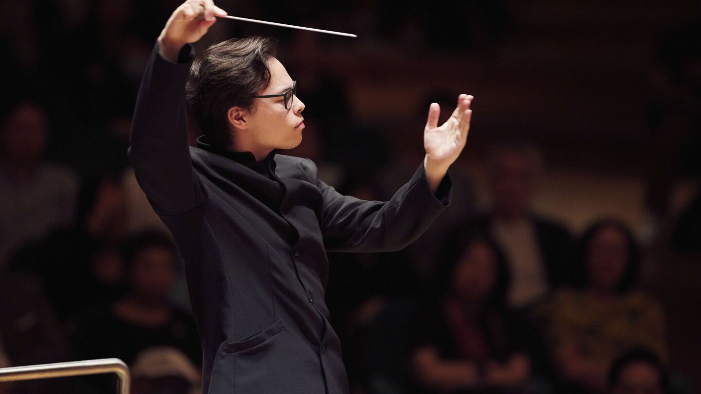 Finnish Conductor Tarmo Peltokoski Named HK Philharmonic Director