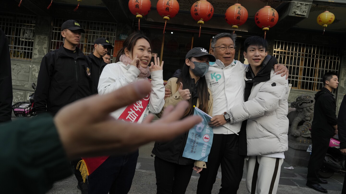 Нетрадиционен кандидат резонира с младежта на Тайван преди президентските избори в събота