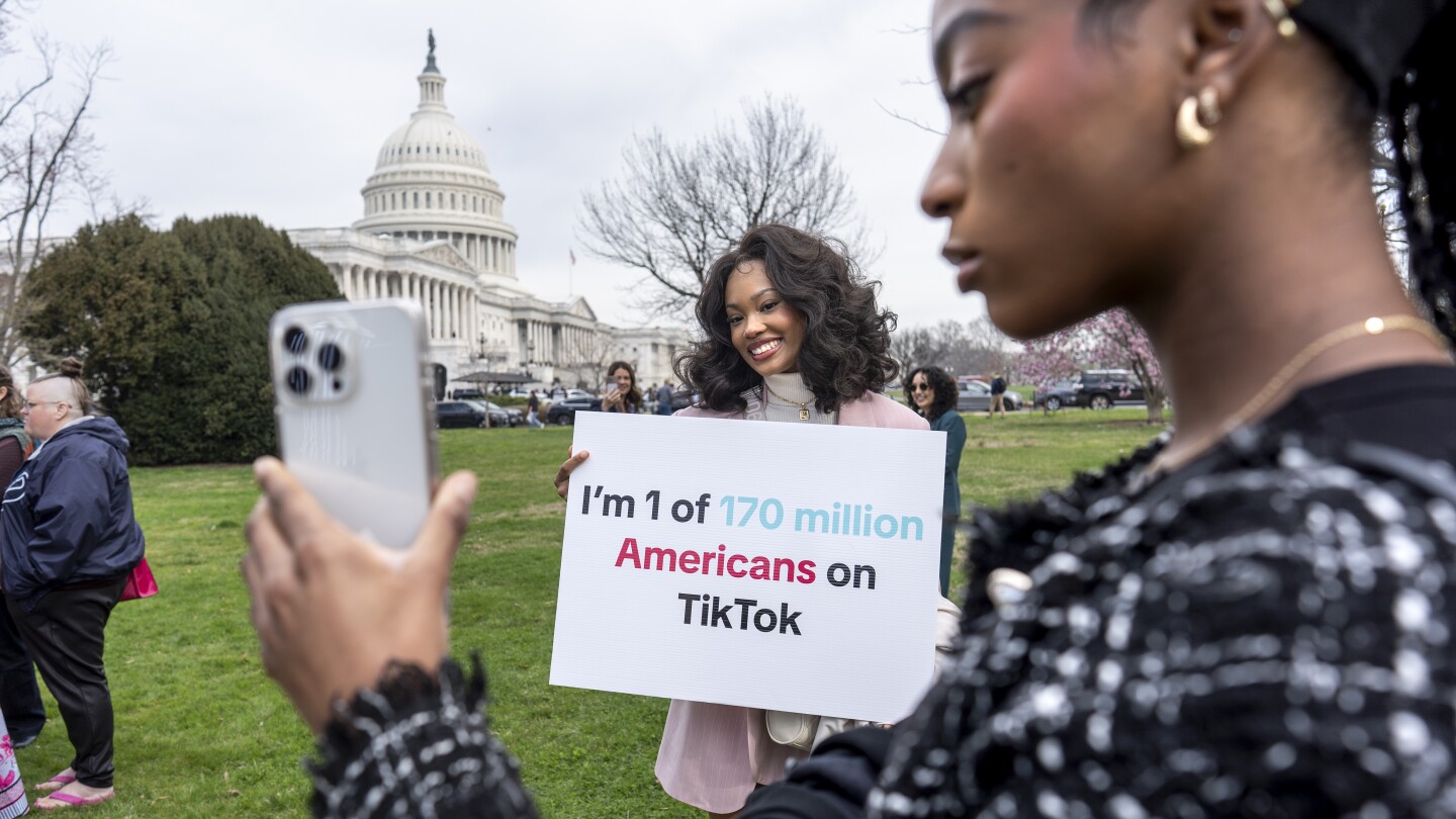 Законопроектът за TikTok е изправен пред несигурна съдба в Сената, тъй като законодателството за регулиране на технологичната индустрия е в застой