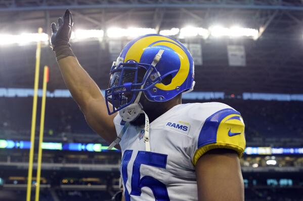 Los Angeles Rams linebacker Bobby Wagner (45) waves to fans after an overtime loss to the Seattle Seahawks during in an NFL football game Sunday, Jan. 8, 2023, in Seattle. (AP Photo/Abbie Parr)