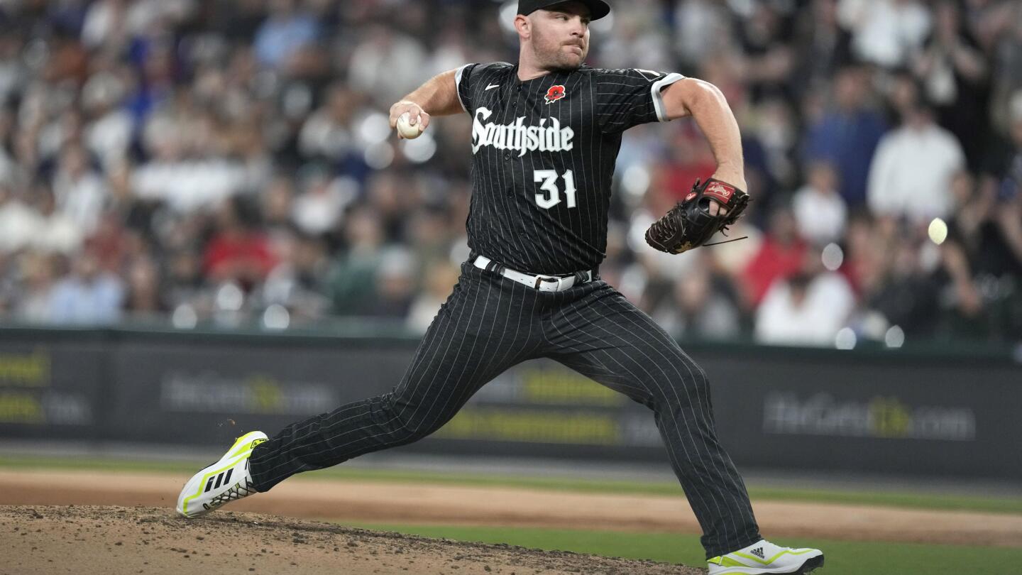 Chicago White Sox Pitcher Liam Hendriks Plays First Game Post-Cancer  Treatments: 'I Felt Strong