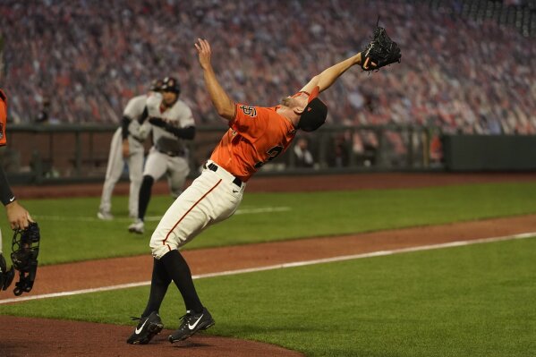 Ketel Marte, D-backs take down Giants in opener