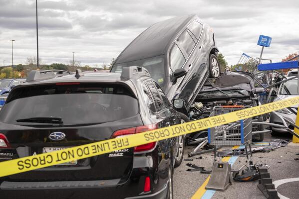 2 Vehicles Burned In Walmart Parking Lot In Saugus 