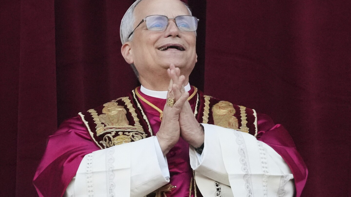 AP PHOTOS: A new pope is chosen