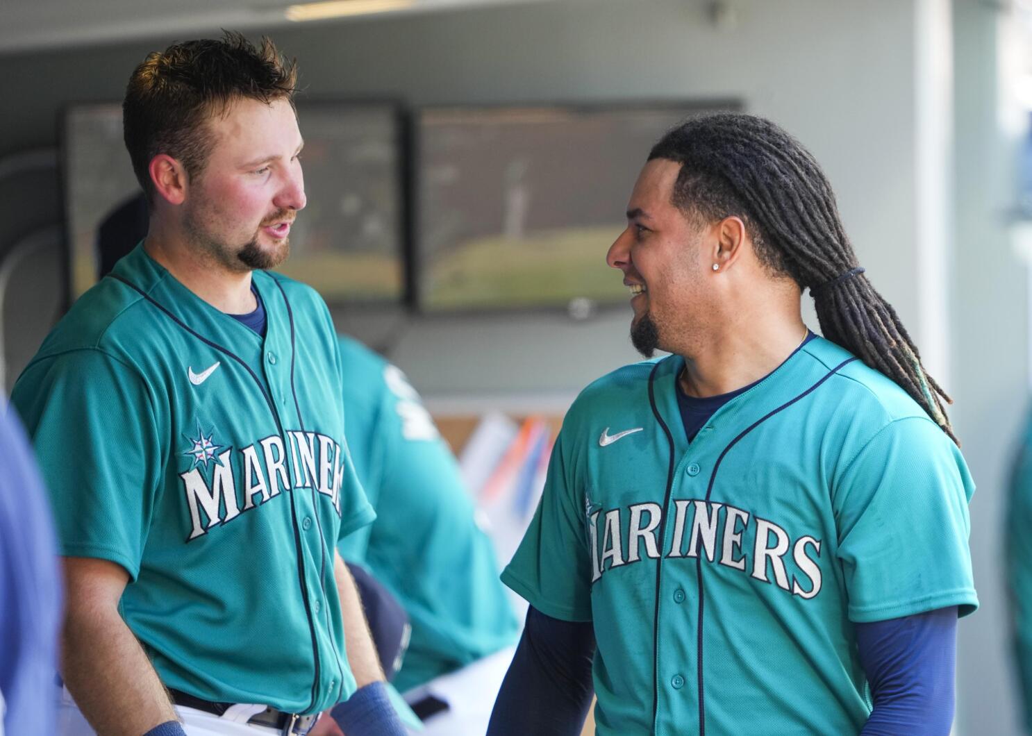 Seattle Mariners fans praise Luis Castillo for his one-hit shutout against  the Pittsburgh Pirates: He's the ace for a reason What a stud!