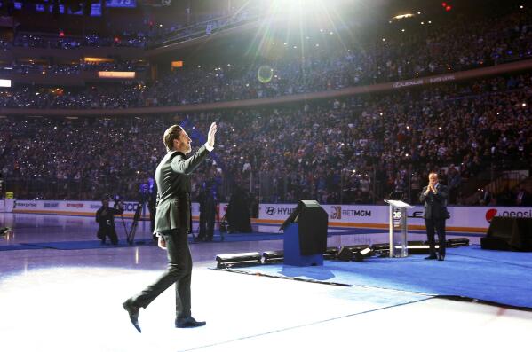Henrik Lundqvist's no. 30 retired by the New York Rangers in emotional  pregame ceremony