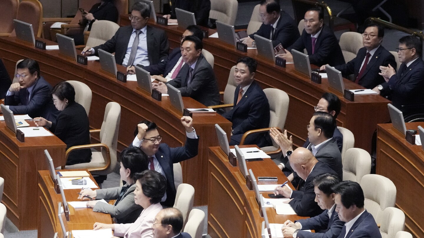Anggota parlemen Korea Selatan memilih untuk mencabut kekebalan bagi pemimpin oposisi yang melakukan mogok makan