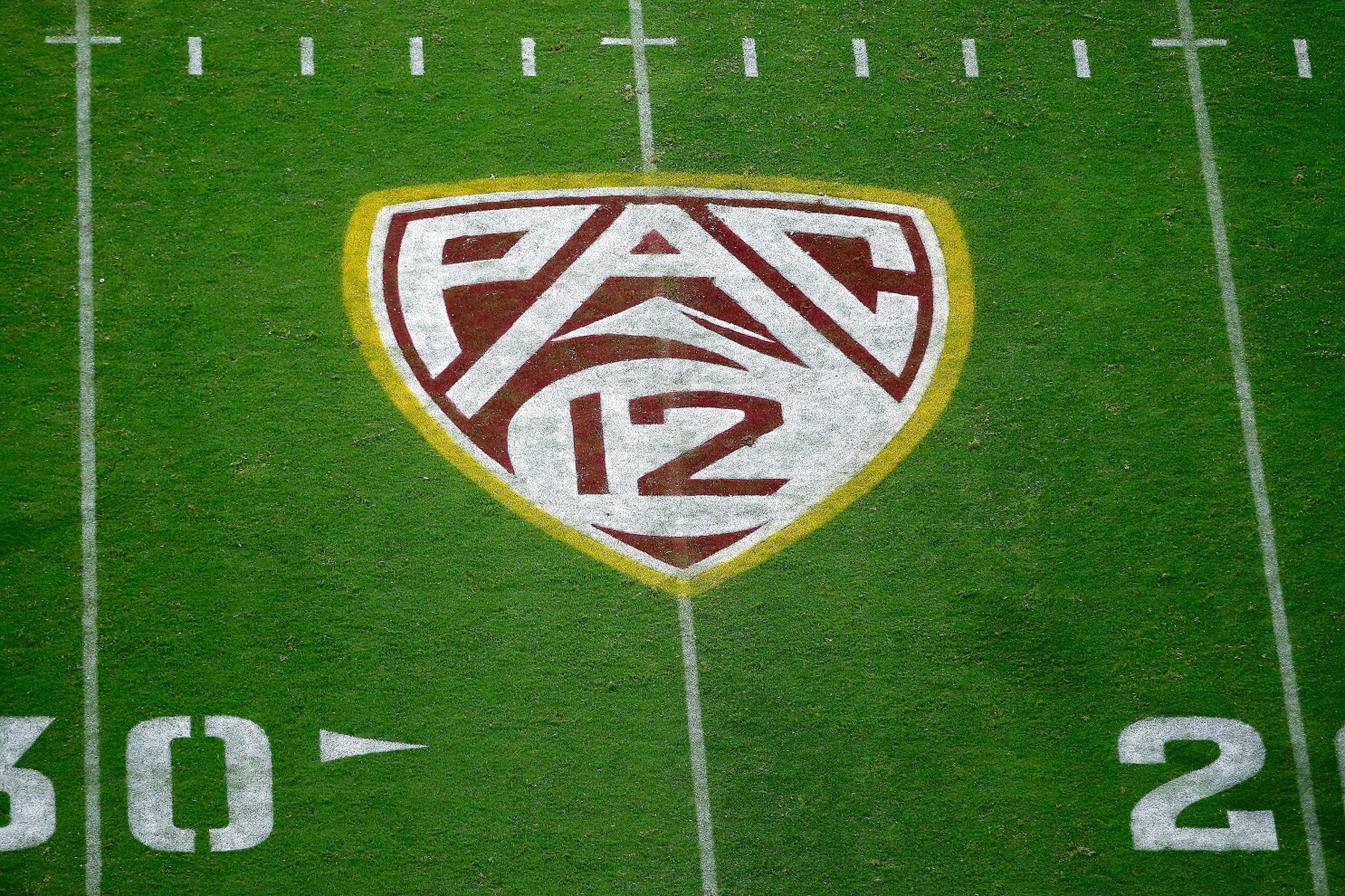 Pac-12 reaches deal with CBS for football and men's basketball
