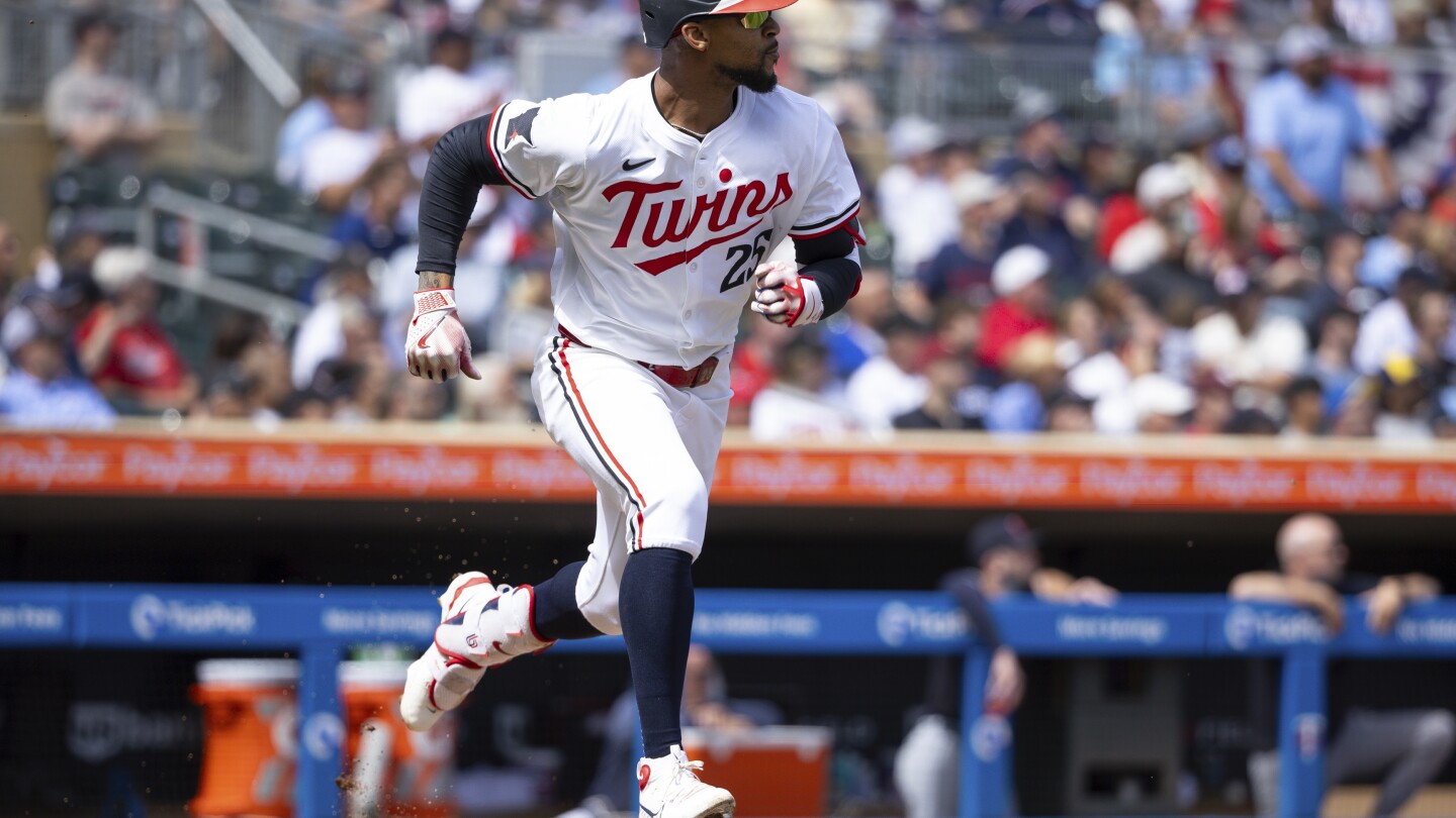 Playoff candidate Twins place CF Byron Buxton on 10-day IL due to hip inflammation