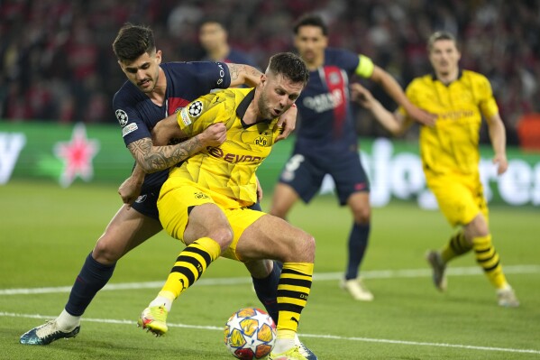 Beraldo selected in central defense for PSG to face Dortmund in Champions League semifinal