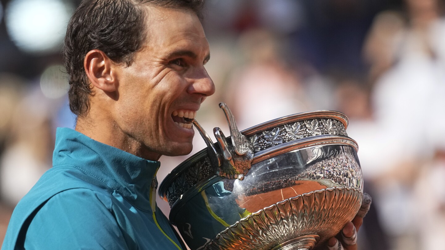 Iga Swiatek Starts French Open Title Defense Amid Ranking Drop, Nadal Era Ends