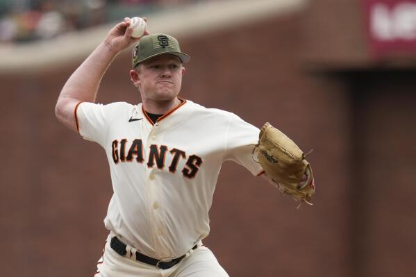 Alex Wood, Giants' bullpen combine for first shutout