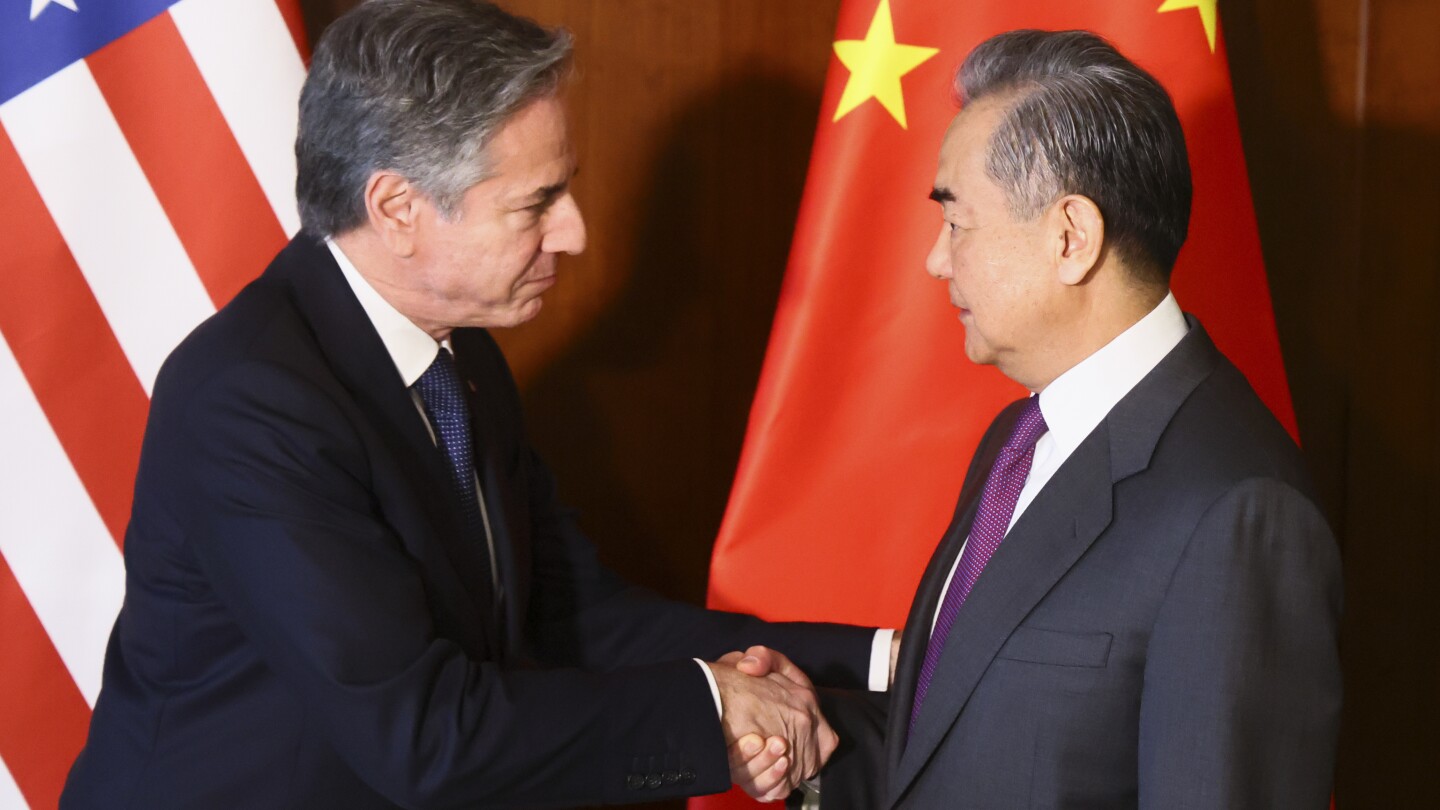 美国和中国的高级外交官正在就存在分歧的问题进行建设性会谈