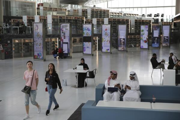Qatar's Fashion Rules For Tourists - Leggings Are Not Pants