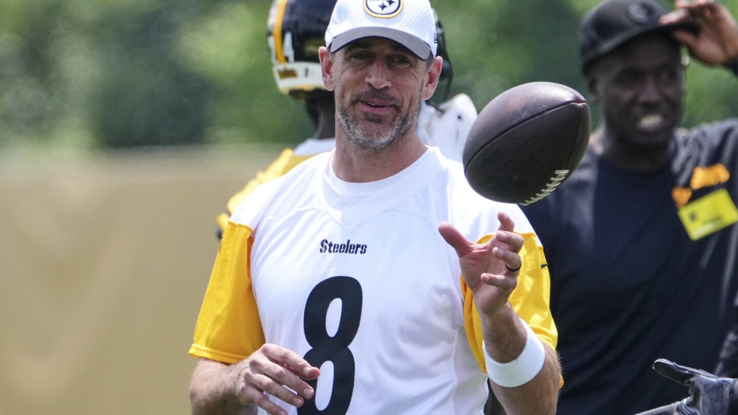 Aaron Rodgers says his decision to play in Pittsburgh this season was 'best for my soul'