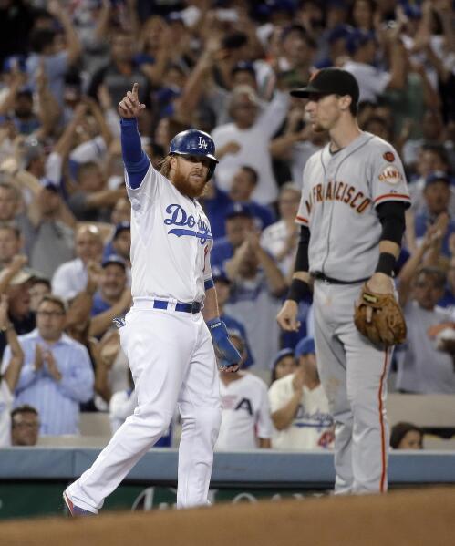 In pitched battle, Bumgarner and Kershaw to take their cuts