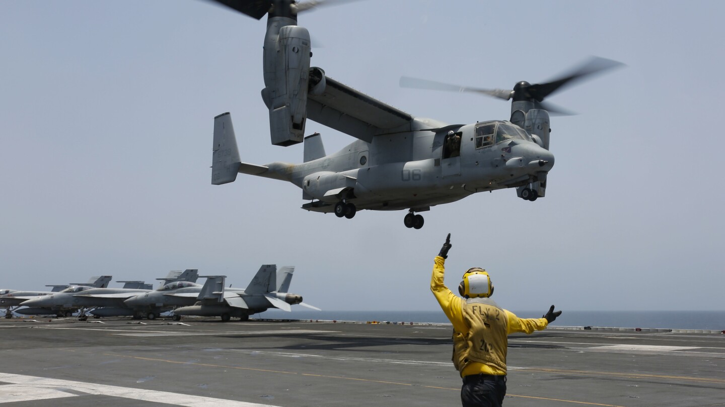 Водолазите извадиха седмия от 8-те членове на екипажа, загинали при катастрофата на американски военен Osprey край Япония