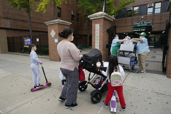 NYC to close schools, nonessential businesses in 9 zip codes amid rise is  coronavirus cases, de Blasio says