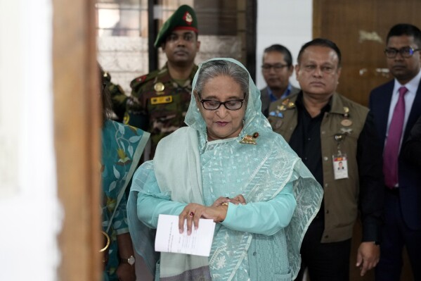 Bangladesh Ex-PM Khaleda Zia to Fly to London for Medical Care Amid Health Concerns