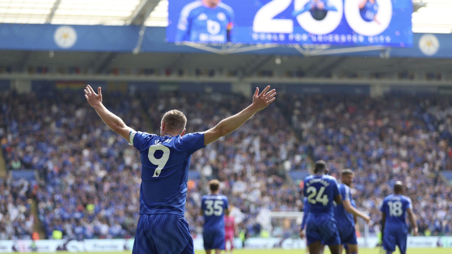 Vardy scores landmark goal for Leicester in farewell game for club