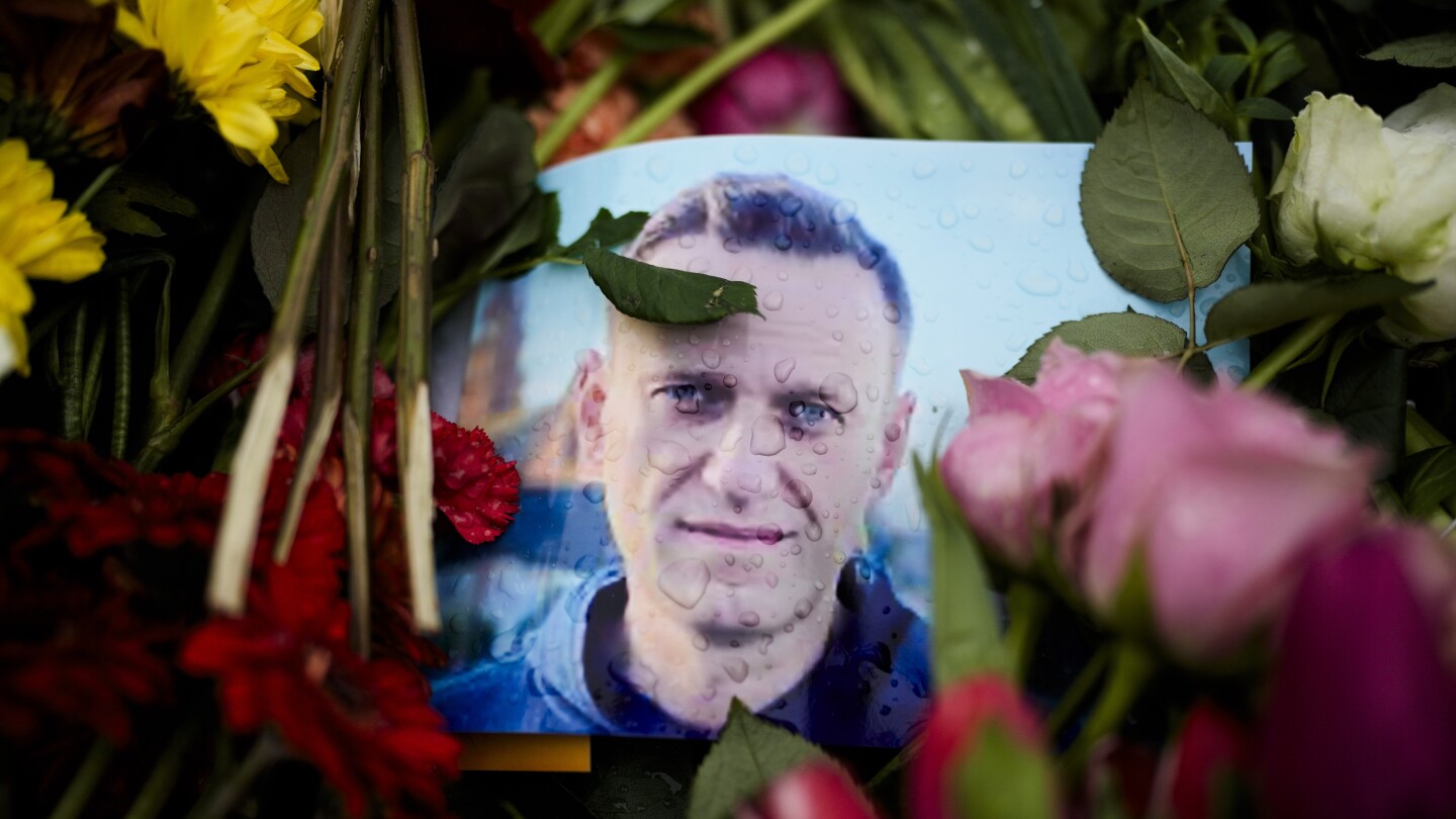 Върнете тялото на Навални на семейството му, известни руснаци призовават властите
