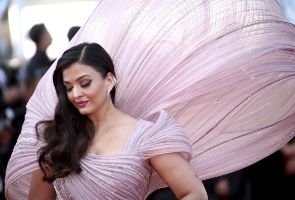 Aishwarya Rai poses for photographers upon arrival at the premiere of the film "Armageddon Time" at the 75th international film festival, in Cannes, southern France, Thursday, May 19, 2022. (Photo by Vianney Le Caer/Invision/AP)