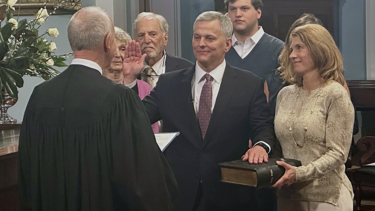 North Carolina’s latest Democratic governor is sworn in