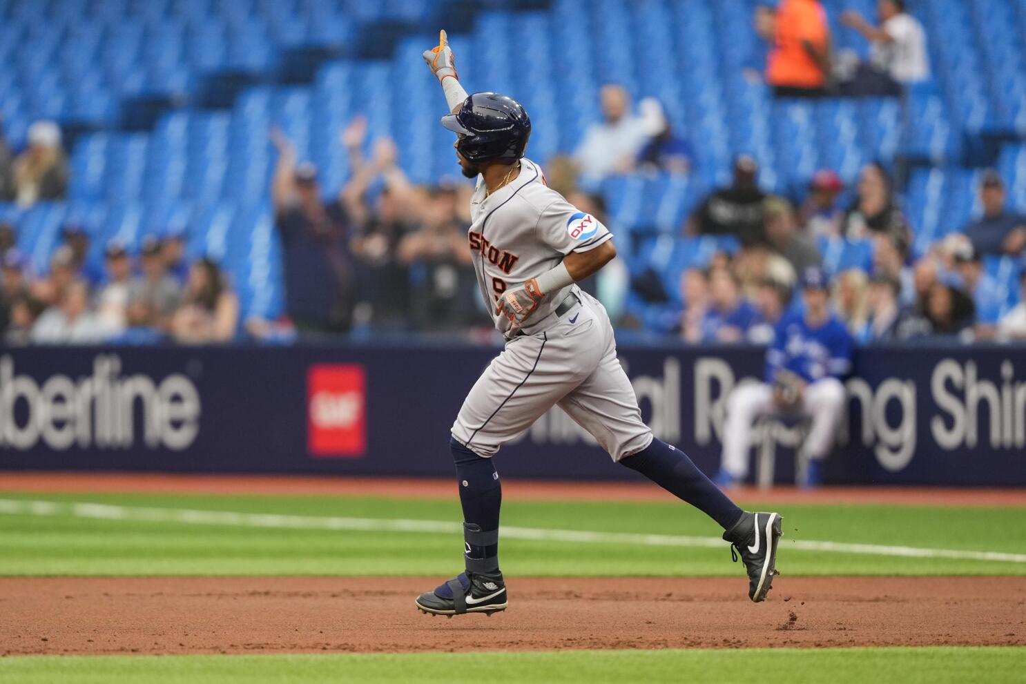 Around baseball, Bautista's bat flip gets stamp of approval - The Boston  Globe