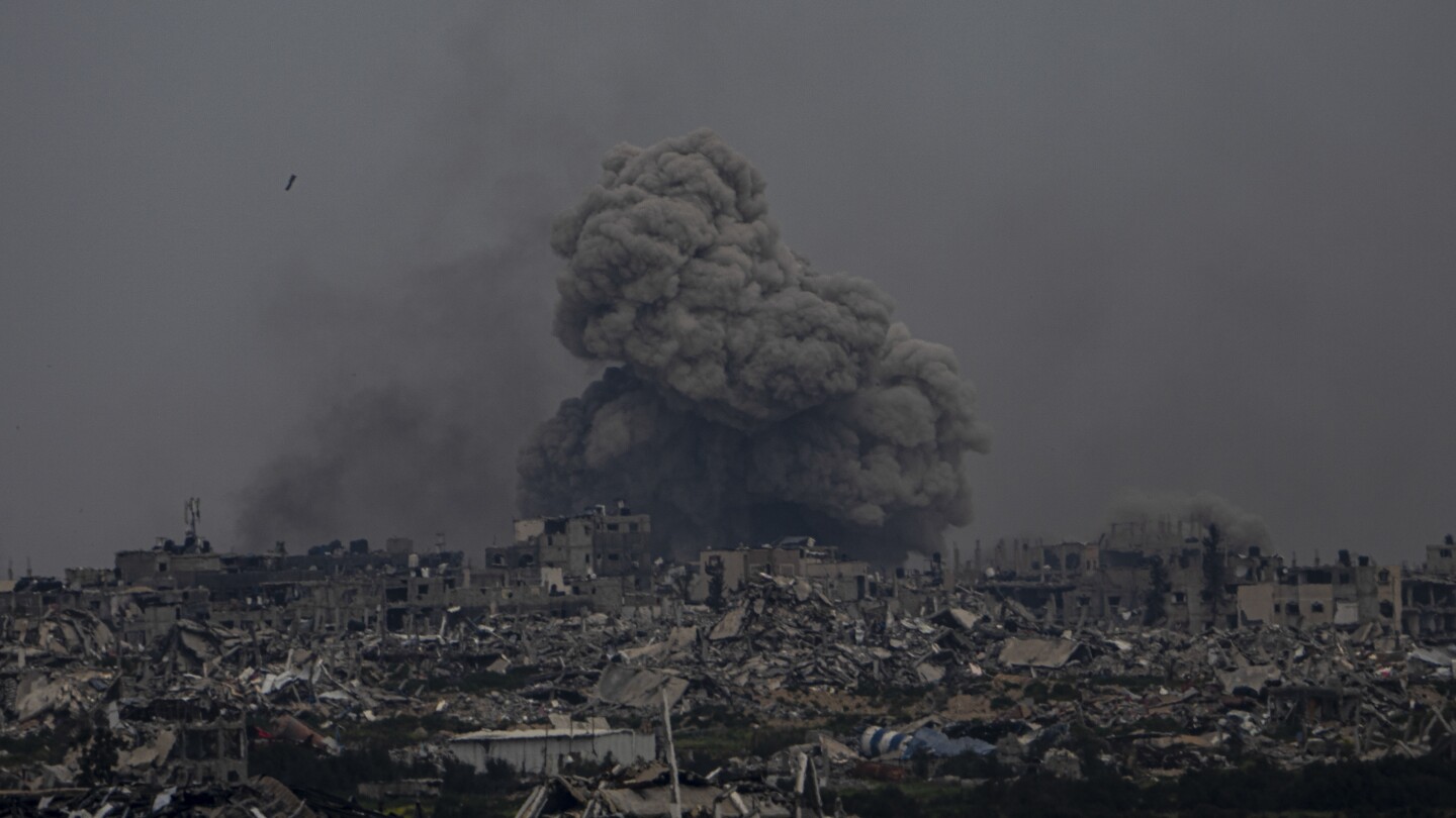 RAFAH Ивицата Газа AP — Израелските сили предприеха нова атака