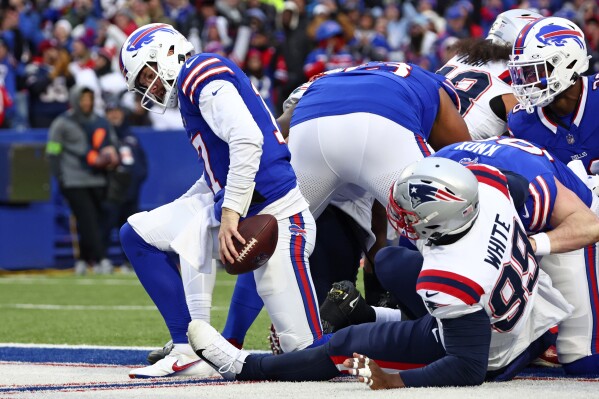 Bills set up AFC East-deciding finale at Miami with 27-21 win over Patriots  | AP News