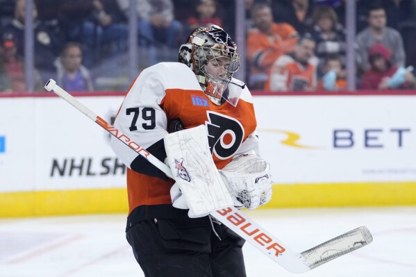 Cam Atkinson scores twice, leading the Flyers to a 4-1 win over the Oilers