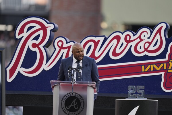 Atlanta Braves retire Andruw Jones' No. 25 jersey. Cooperstown