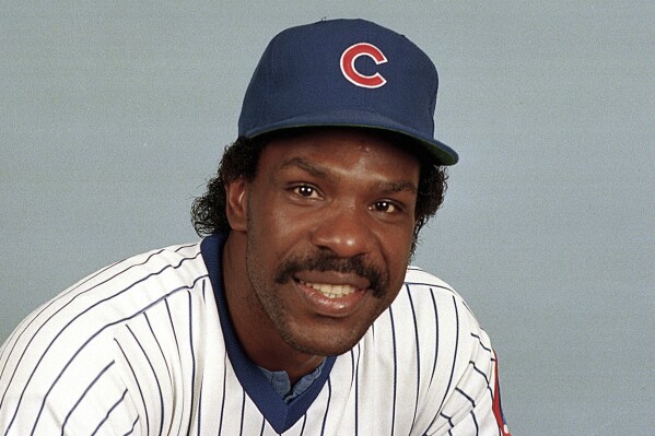 FILE - Chicago Cubs baseball player Andre Dawson poses in 1989. Andre Dawson sent a letter to baseball Hall of Fame chair Janes Forbes Clark asking to change the cap on his plaque from the Montreal Expos to the Chicago Cubs, a decision by the hall he disagreed with as soon as it was made over his objection 13 years ago. 鈥淚 don鈥檛 expect them to jump on something like this,鈥� Dawson told the Chicago Tribune on Monday, Nov. 27, 2023, the paper said. 鈥淚f they elect to respond, they鈥檒l take their time. And it wouldn鈥檛 surprise me if they don鈥檛 respond.鈥� (AP Photo/Sal J. Veder, File)