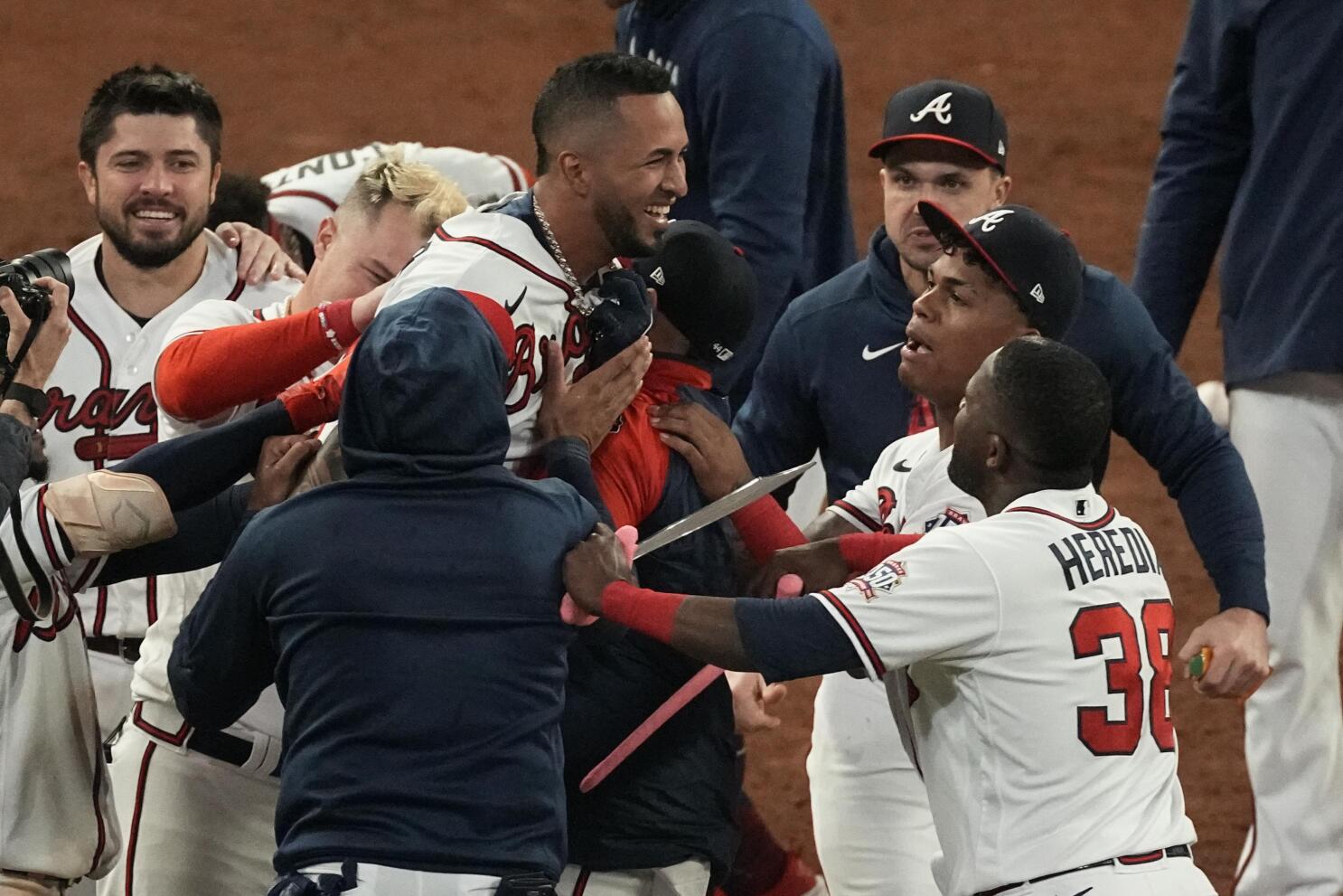 Eddie Rosario powers Braves to 9-2 win over Dodgers in Game 4 of