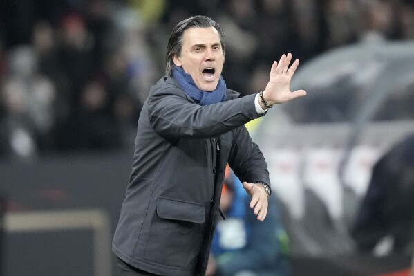 FILE - Turkey's head coach Vincenzo Montella reacts during an international friendly soccer match between Germany and Turkey in Berlin, Germany, Saturday, Nov. 18, 2023. (AP Photo/Markus Schreiber, File)