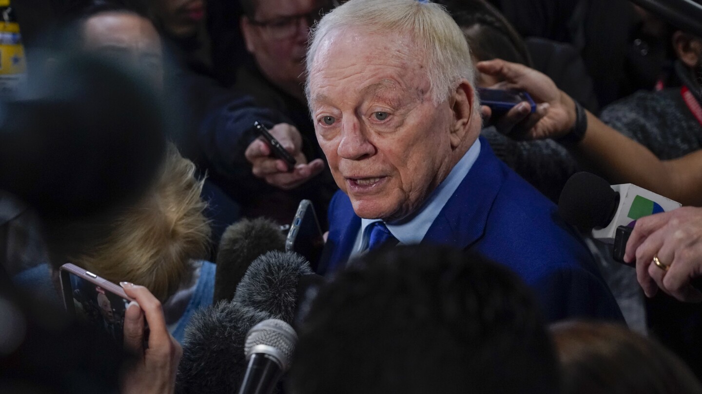 After playoff failure by Dallas, could a call to Belichick save the Cowboys?