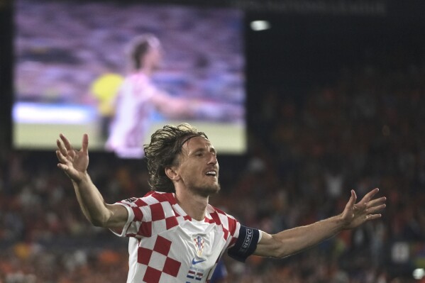 Netherlands 2-4 Croatia: Luka Modric shines in Nations League semi-final  thriller as hosts beaten in extra-time, Football News