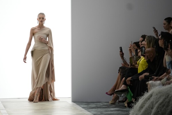 Haute couture 2.0: How the high art of fashion is moving with the