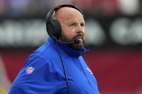 Giants coach Brian Daboll gives injury, roster status update for