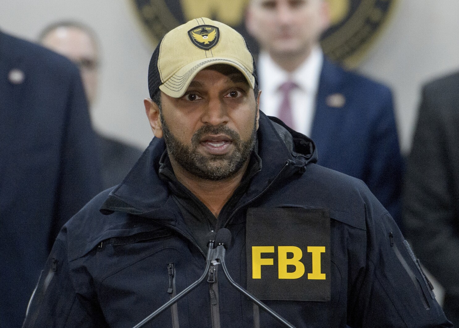 FBI shifts focus to violent crime and illegal immigration