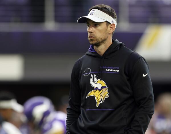 From one Kubiak to another, Vikings offense staying in sync