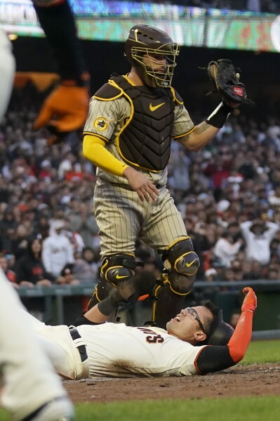 Giants beat Padres after Gary Sánchez's obstruction call - McCovey  Chronicles