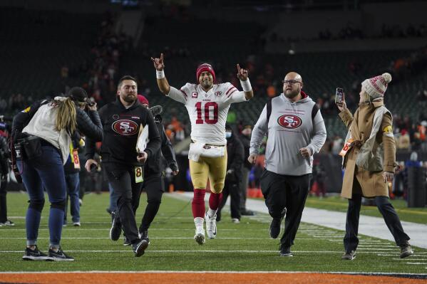 49ers stars deliver late to avoid another collapse