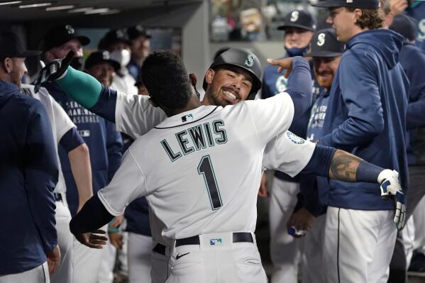 Chris Flexen shuts down Texas bats, Mariners roll to 5-0 win