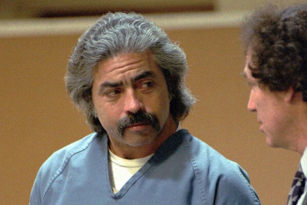 FILE - Richard Allen Davis, left, appears with his public defender, Bruce Kinnison, in a Sonoma County Municipal Court in Santa Rosa, Calif., Dec. 7, 1993. A California judge will consider, on Friday, May 31, 2024, whether to recall the death sentence against Davis, who in 1993 killed 12-year-old Polly Klaas after kidnapping her from her bedroom at knifepoint in a crime that shocked the nation. (AP Photo/Paul Sakuma, File)